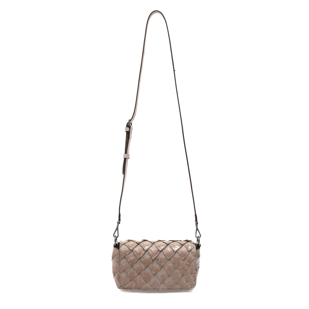 HUARI - Mini handbag em couro de pirarucu - Shitake