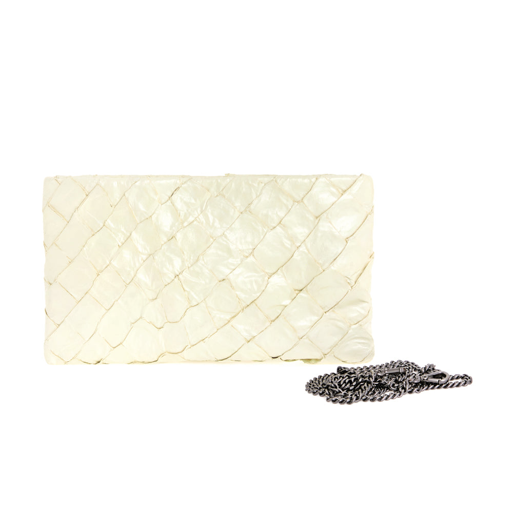 Aquira Mini - Mini Clutch em couro de pirarucu - Off-White