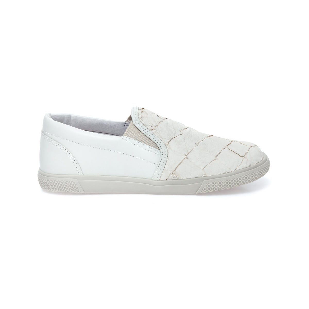 NADI - Tênis Feminino com Frente em Couro de Pirarucu Off-white